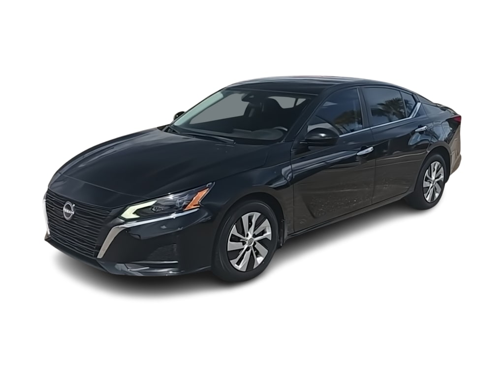 Thumbnail: 2023 Nissan Altima - 16