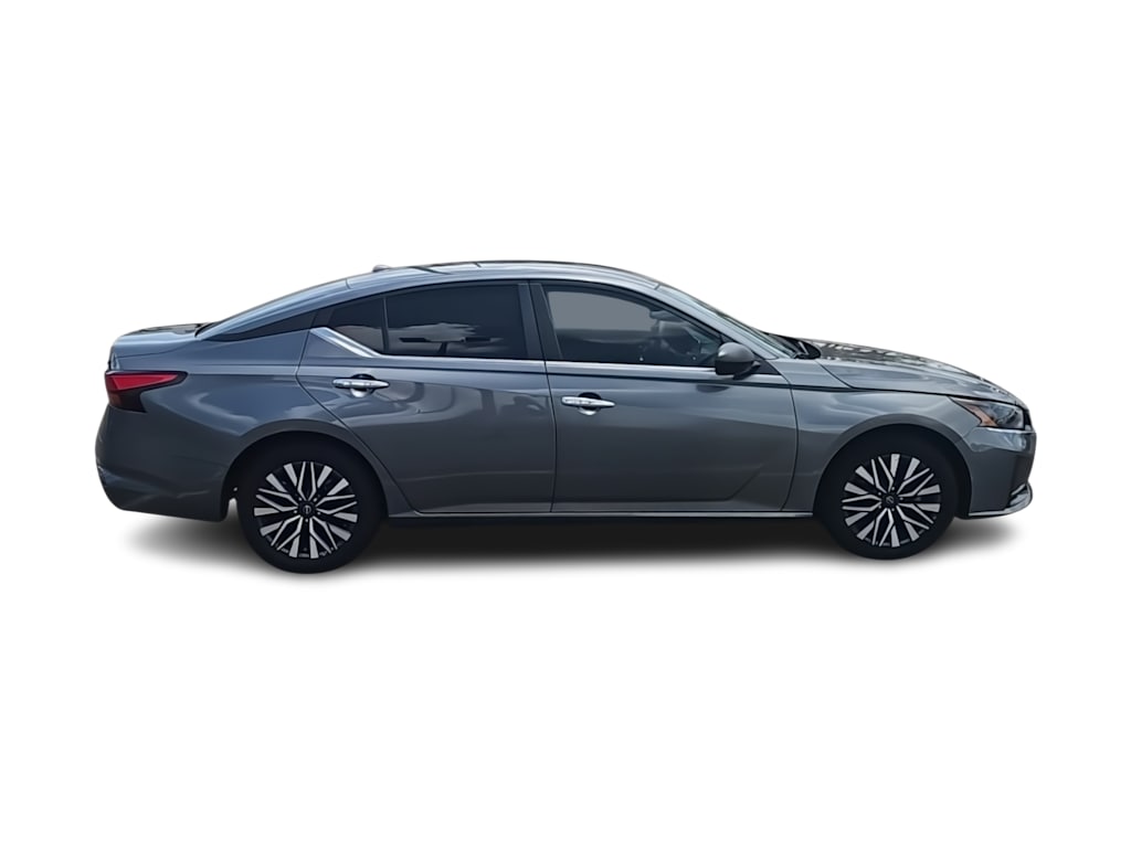 Thumbnail: 2024 Nissan Altima - 19