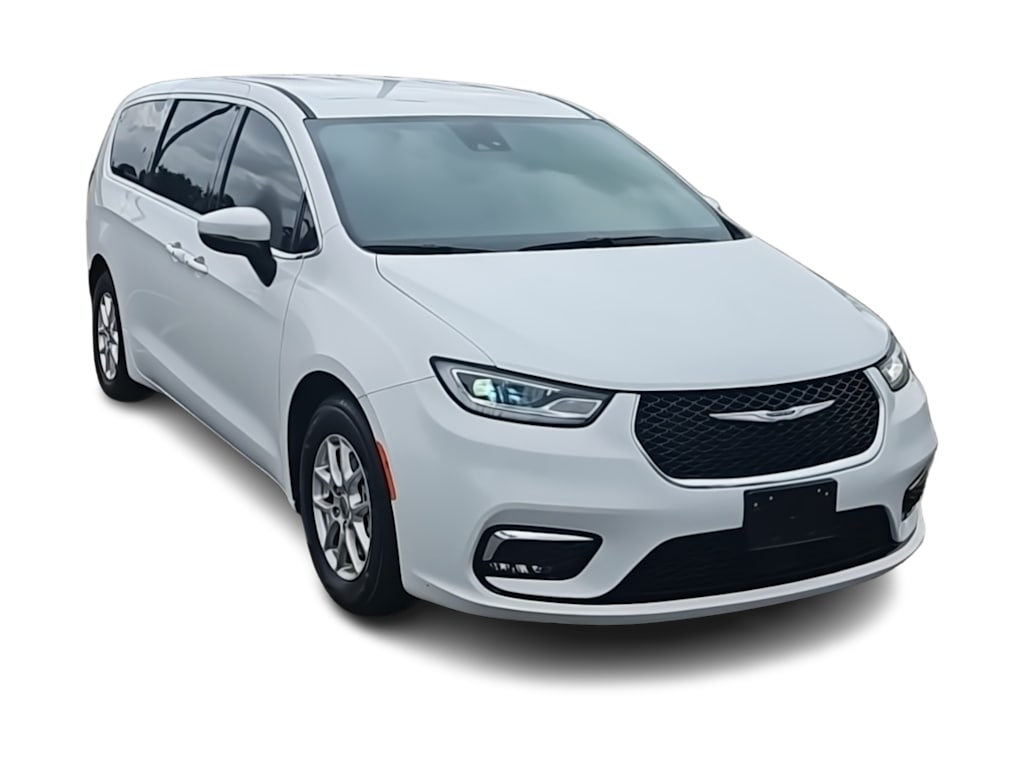 Thumbnail: 2023 Chrysler Pacifica - 15