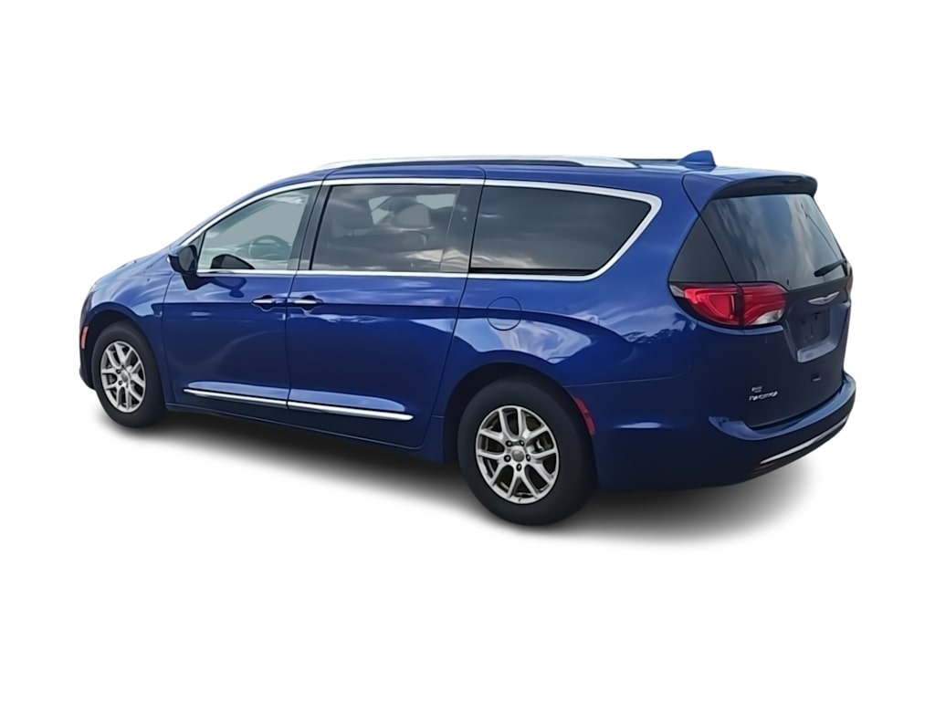 Thumbnail: 2020 Chrysler Pacifica - 3