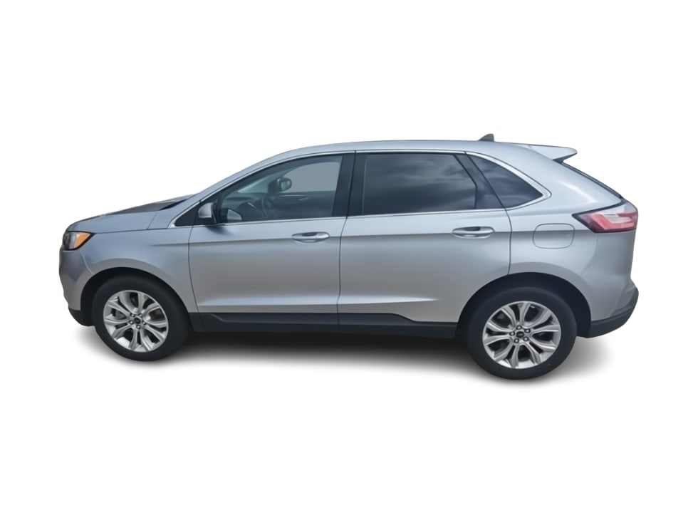 2022 Ford Edge Titanium 3