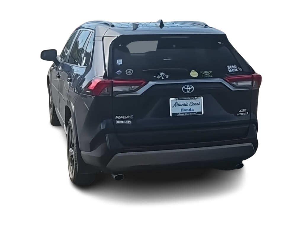 Thumbnail: 2021 Toyota RAV4 - 8
