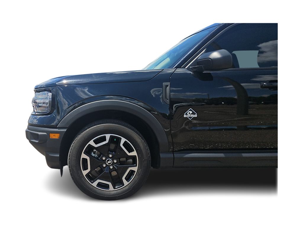 Thumbnail: 2023 Ford Bronco Sport - 4