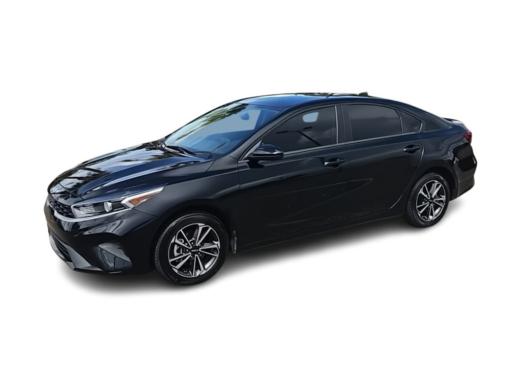 Thumbnail: 2024 Kia Forte - 3