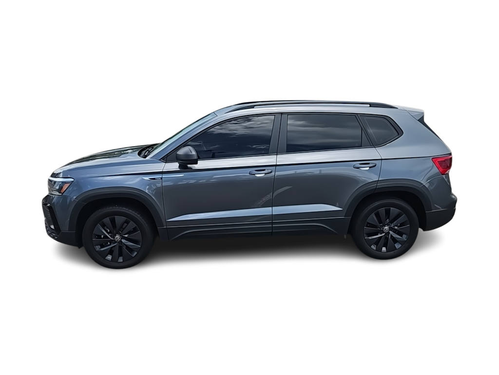 Thumbnail: 2022 Volkswagen Taos - 16