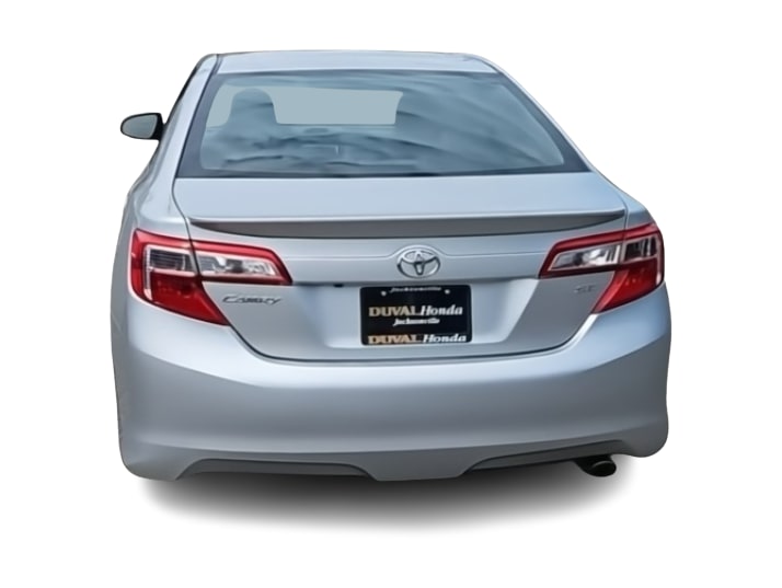 2014 Toyota Camry SE 18