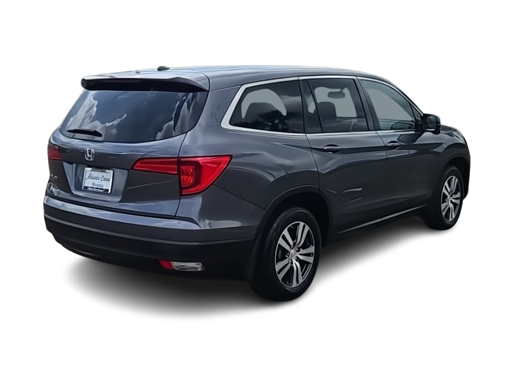 Thumbnail: 2017 Honda Pilot - 18