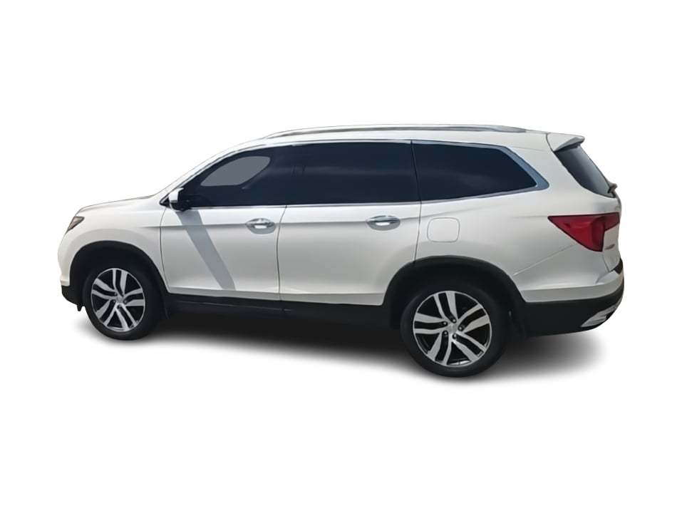 Thumbnail: 2017 Honda Pilot - 16