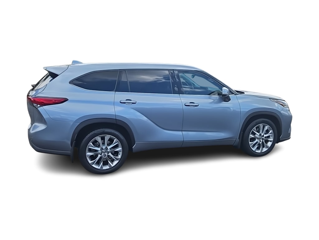 Thumbnail: 2020 Toyota Highlander - 20