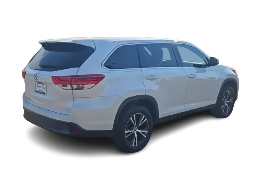 Thumbnail: 2019 Toyota Highlander - 19