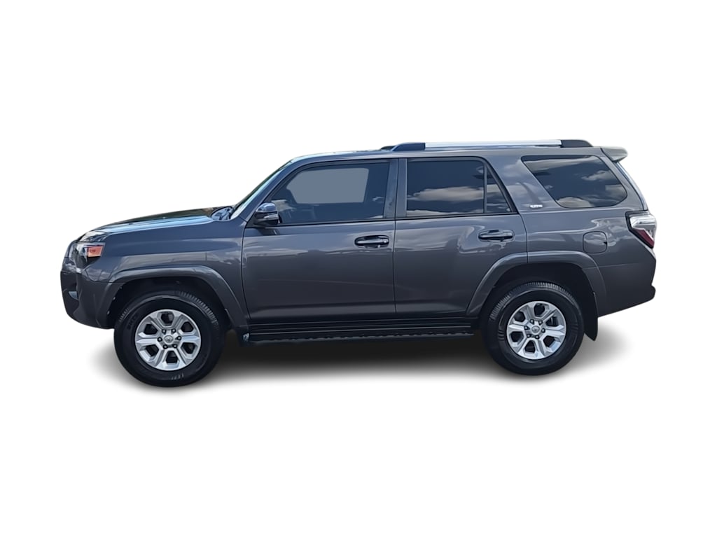 Thumbnail: 2021 Toyota 4Runner - 3