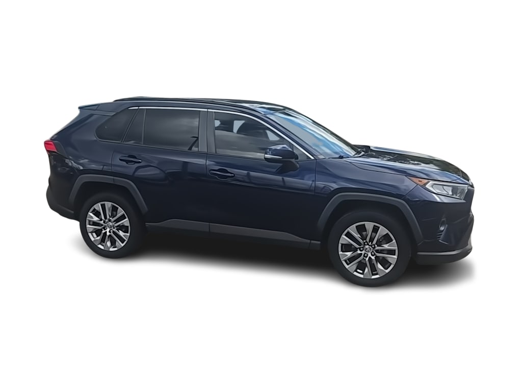 Thumbnail: 2021 Toyota RAV4 - 16