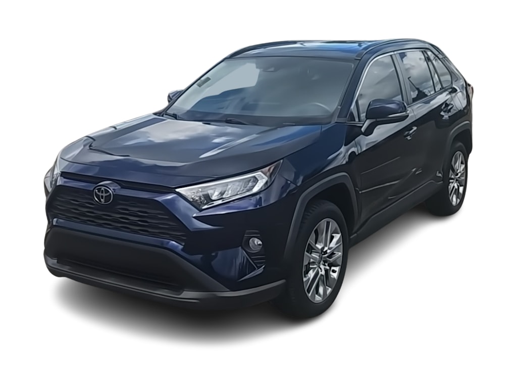 Thumbnail: 2021 Toyota RAV4 - 17
