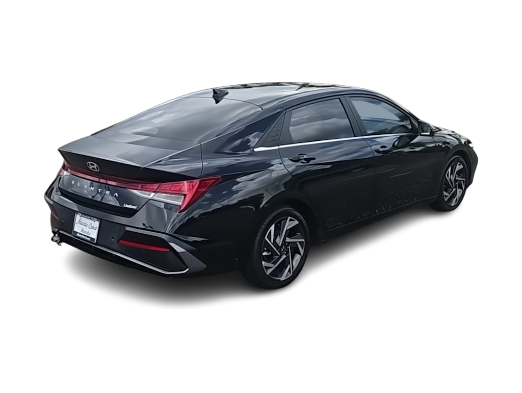 Thumbnail: 2024 Hyundai Elantra - 18