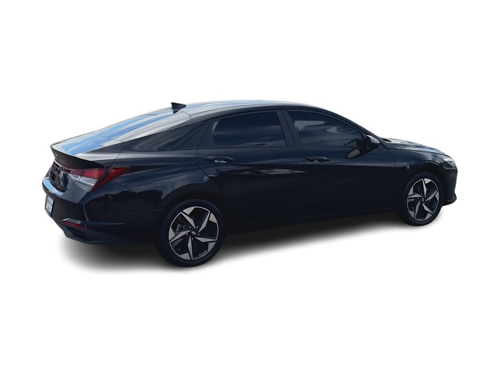 Thumbnail: 2023 Hyundai Elantra - 18