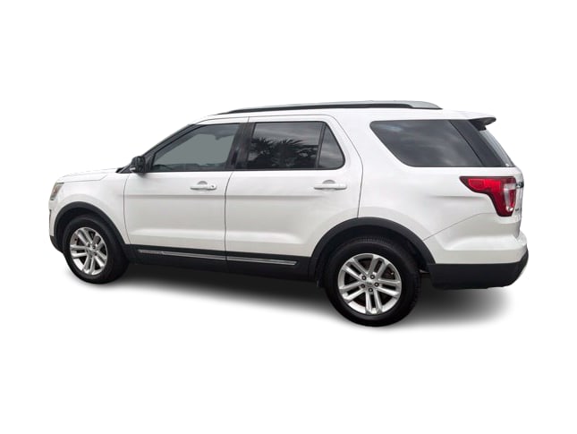 Thumbnail: 2017 Ford Explorer - 3
