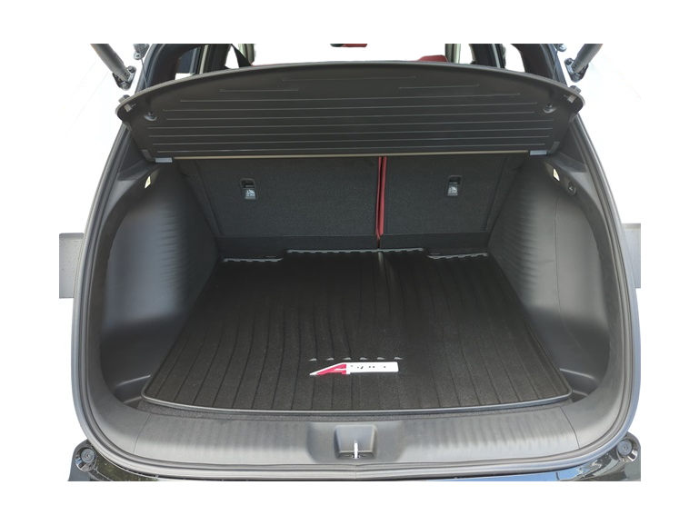 Thumbnail: 2025 Acura ADX - 18