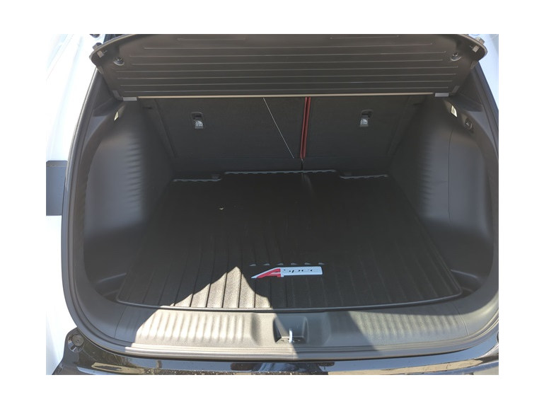 Thumbnail: 2025 Acura ADX - 18