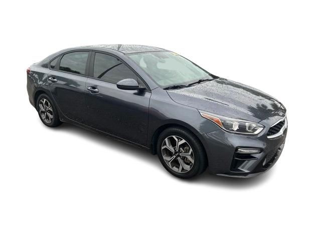 Thumbnail: 2020 Kia Forte - 16