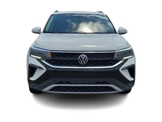 Thumbnail: 2022 Volkswagen Taos - 6
