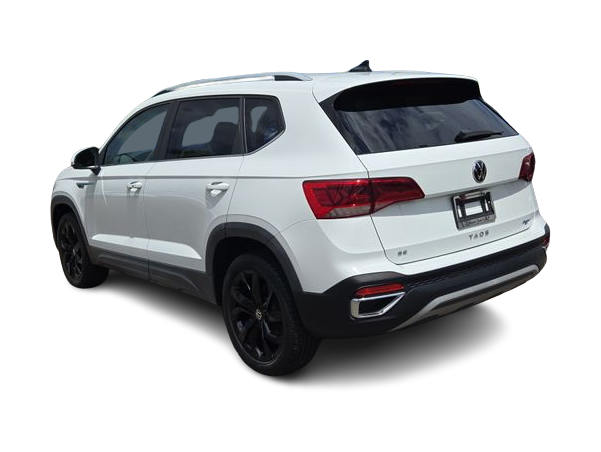 Thumbnail: 2022 Volkswagen Taos - 4