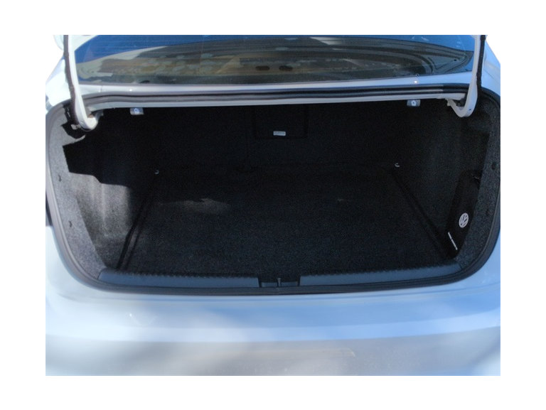 Thumbnail: 2018 Volkswagen Jetta - 18