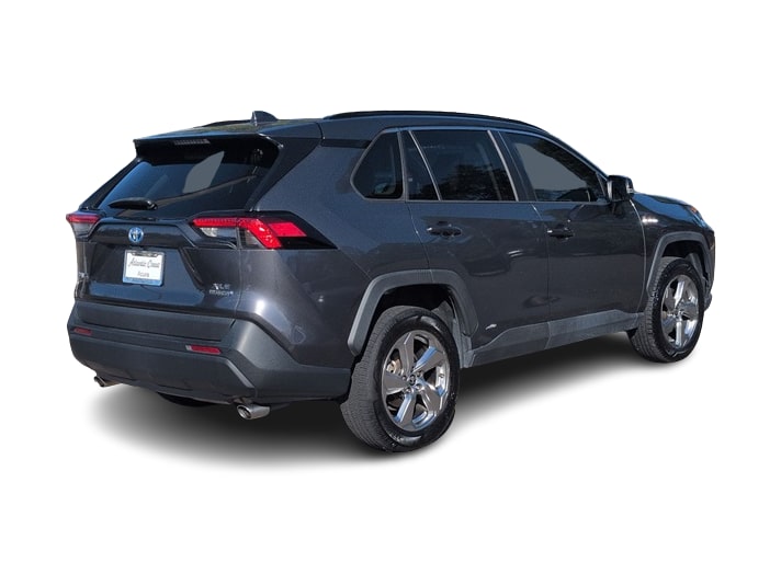 Thumbnail: 2021 Toyota RAV4 - 23