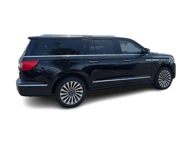 Thumbnail: 2020 Lincoln Navigator L - 21
