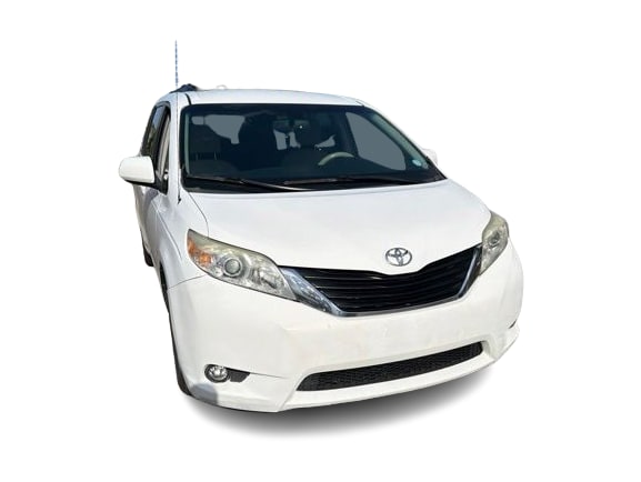 Thumbnail: 2012 Toyota Sienna - 10