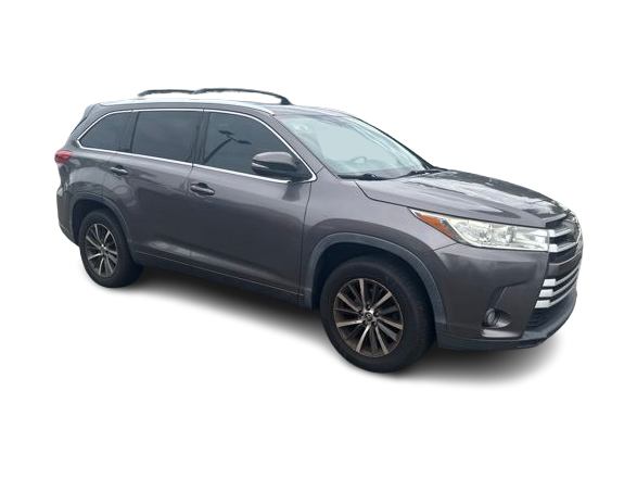 Thumbnail: 2017 Toyota Highlander - 18