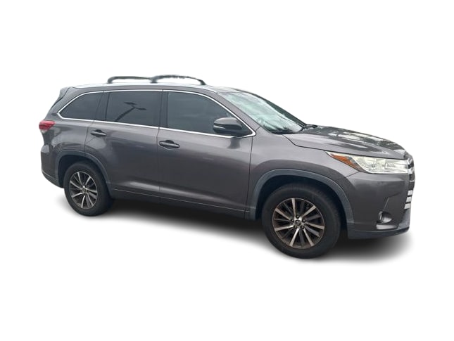 Thumbnail: 2017 Toyota Highlander - 19