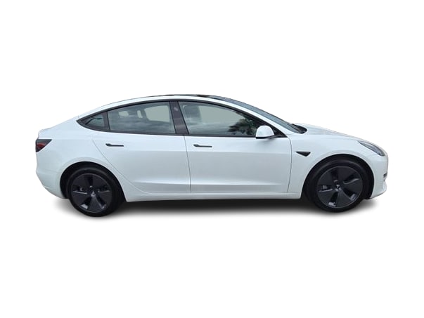 Thumbnail: 2023 Tesla Model 3 - 19