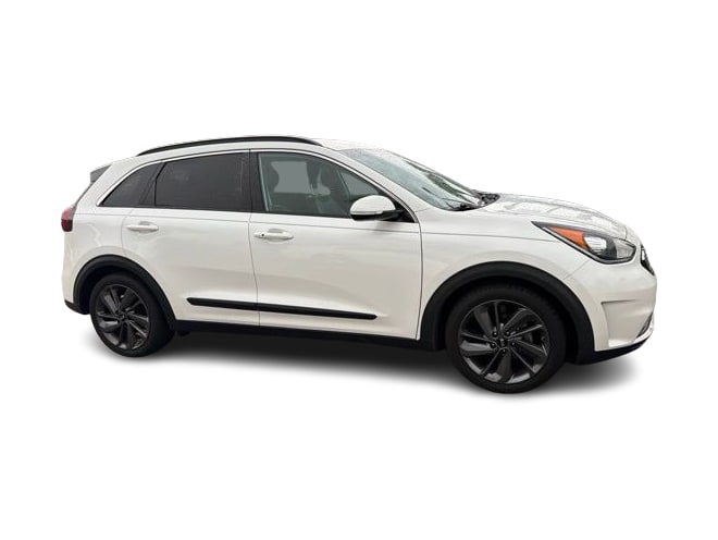 Thumbnail: 2017 Kia Niro - 9
