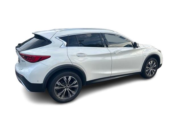 Thumbnail: 2018 INFINITI QX30 - 16