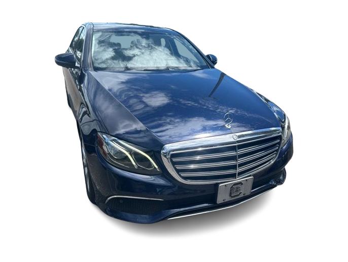 Thumbnail: 2017 Mercedes-Benz E-Class - 12