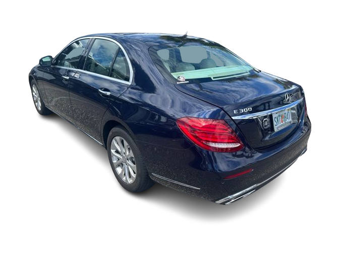 Thumbnail: 2017 Mercedes-Benz E-Class - 3