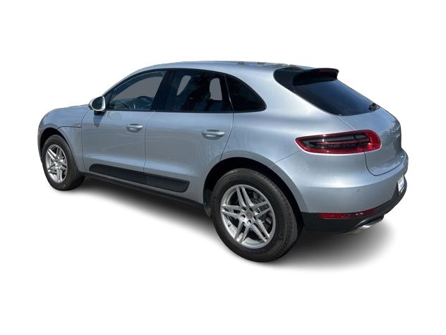 Thumbnail: 2017 Porsche Macan - 3