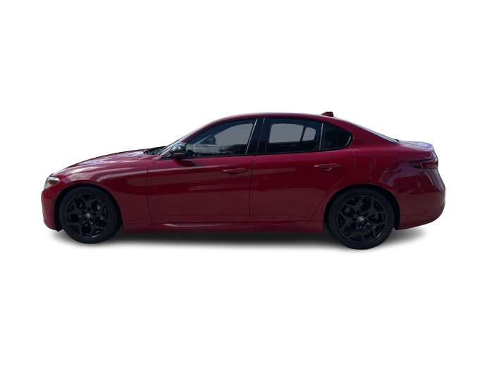 2021 Alfa Romeo Giulia Base 3