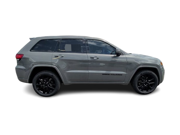 Thumbnail: 2021 Jeep Grand Cherokee - 17