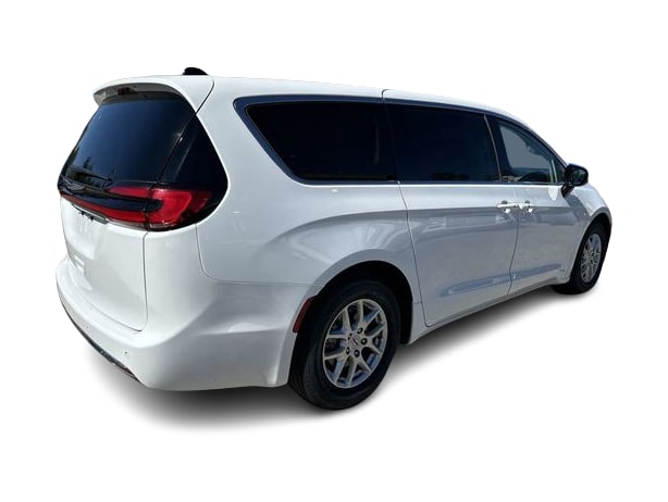 Thumbnail: 2024 Chrysler Pacifica - 19