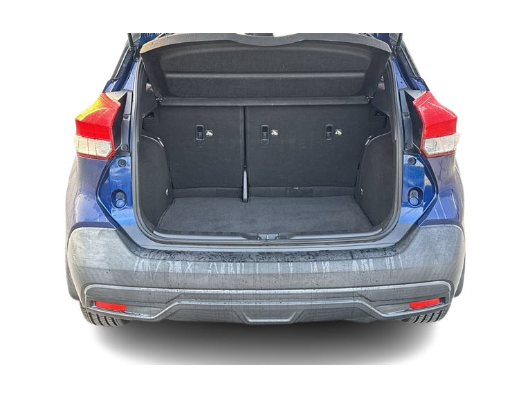 Thumbnail: 2019 Nissan Kicks - 17
