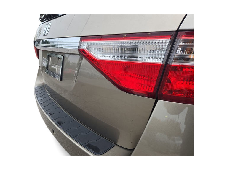 Thumbnail: 2011 Honda Odyssey - 25