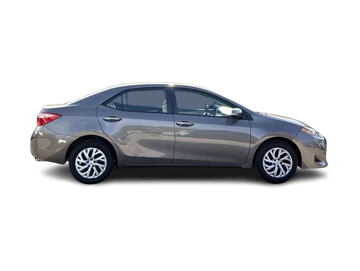 Thumbnail: 2018 Toyota Corolla - 21
