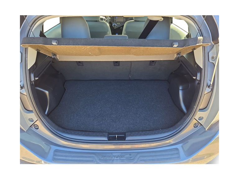 Thumbnail: 2012 Toyota Prius c - 15