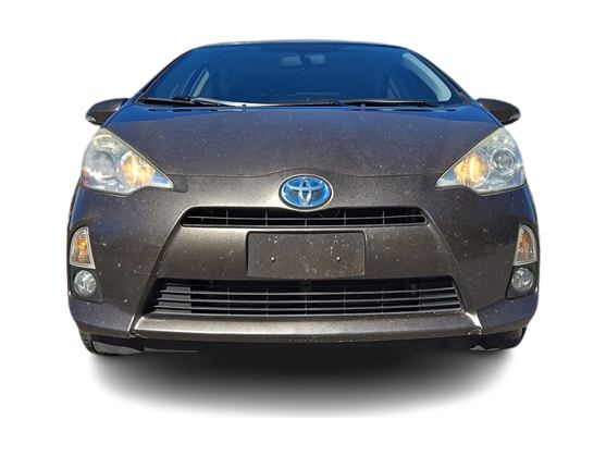 Thumbnail: 2012 Toyota Prius c - 21
