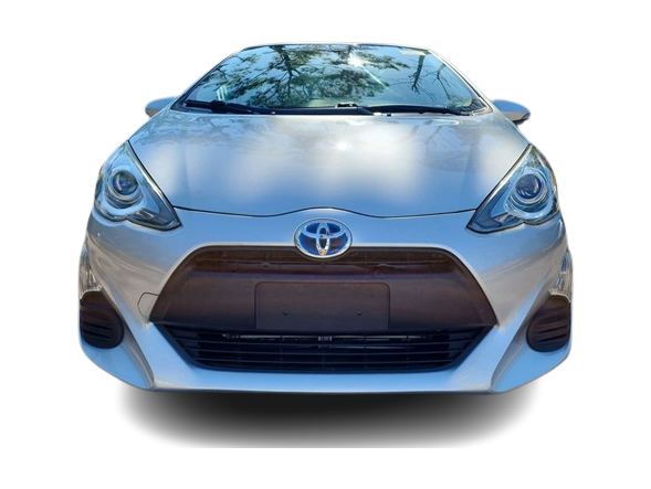 Thumbnail: 2016 Toyota Prius c - 6