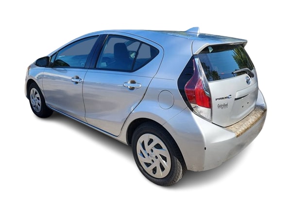 Thumbnail: 2016 Toyota Prius c - 4