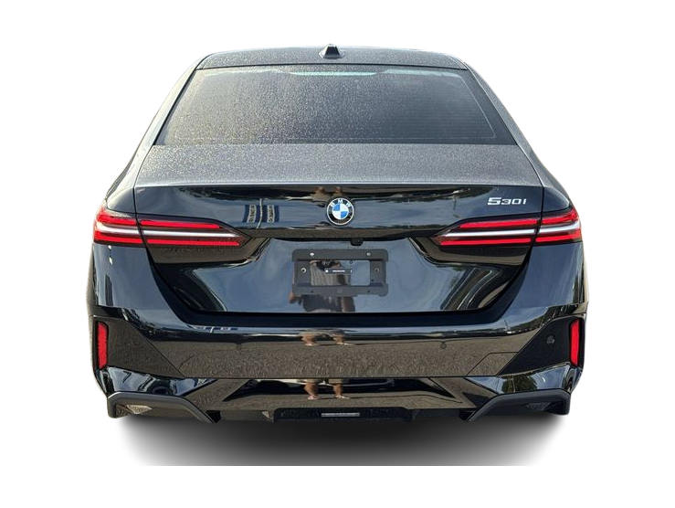 Thumbnail: 2026 BMW 5 Series - 5