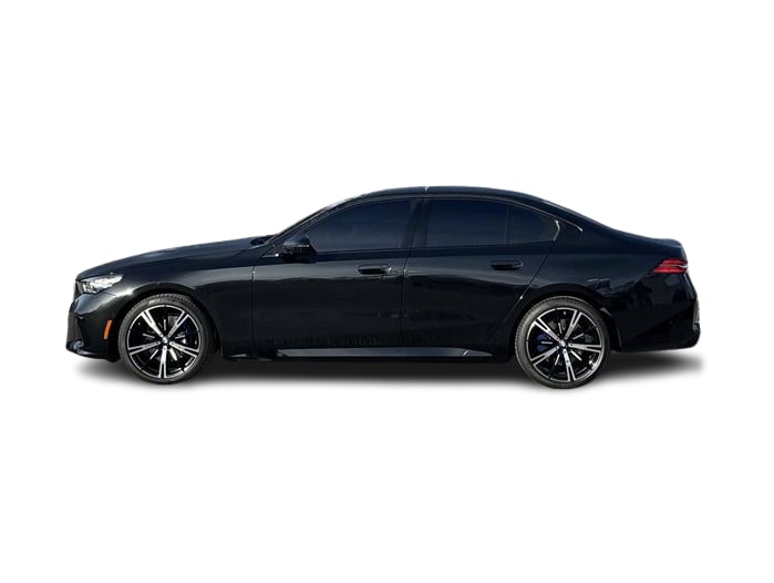 Thumbnail: 2026 BMW 5 Series - 3