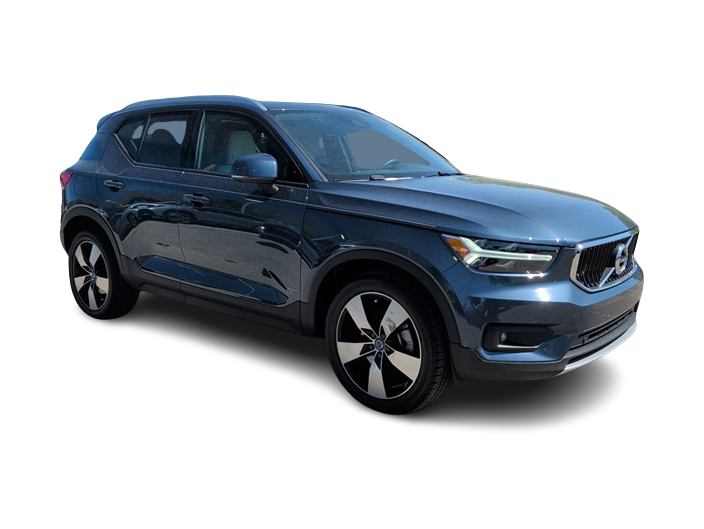 Thumbnail: 2021 Volvo XC40 - 18
